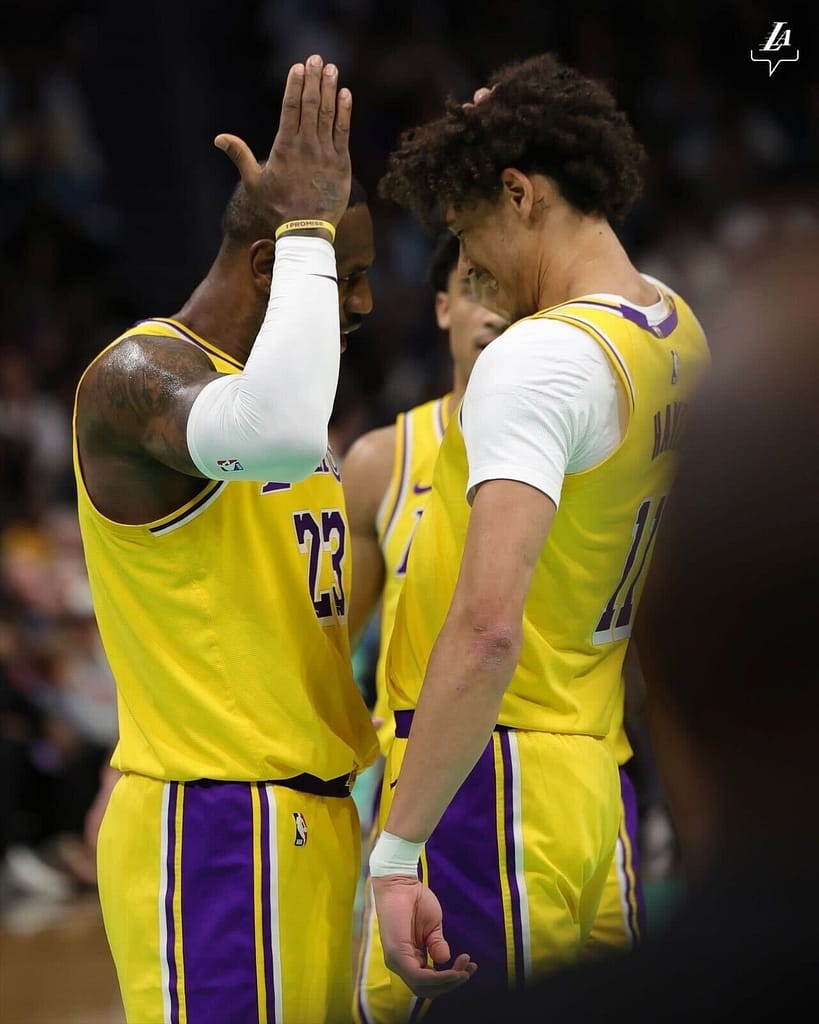 Lakers vs Hornets